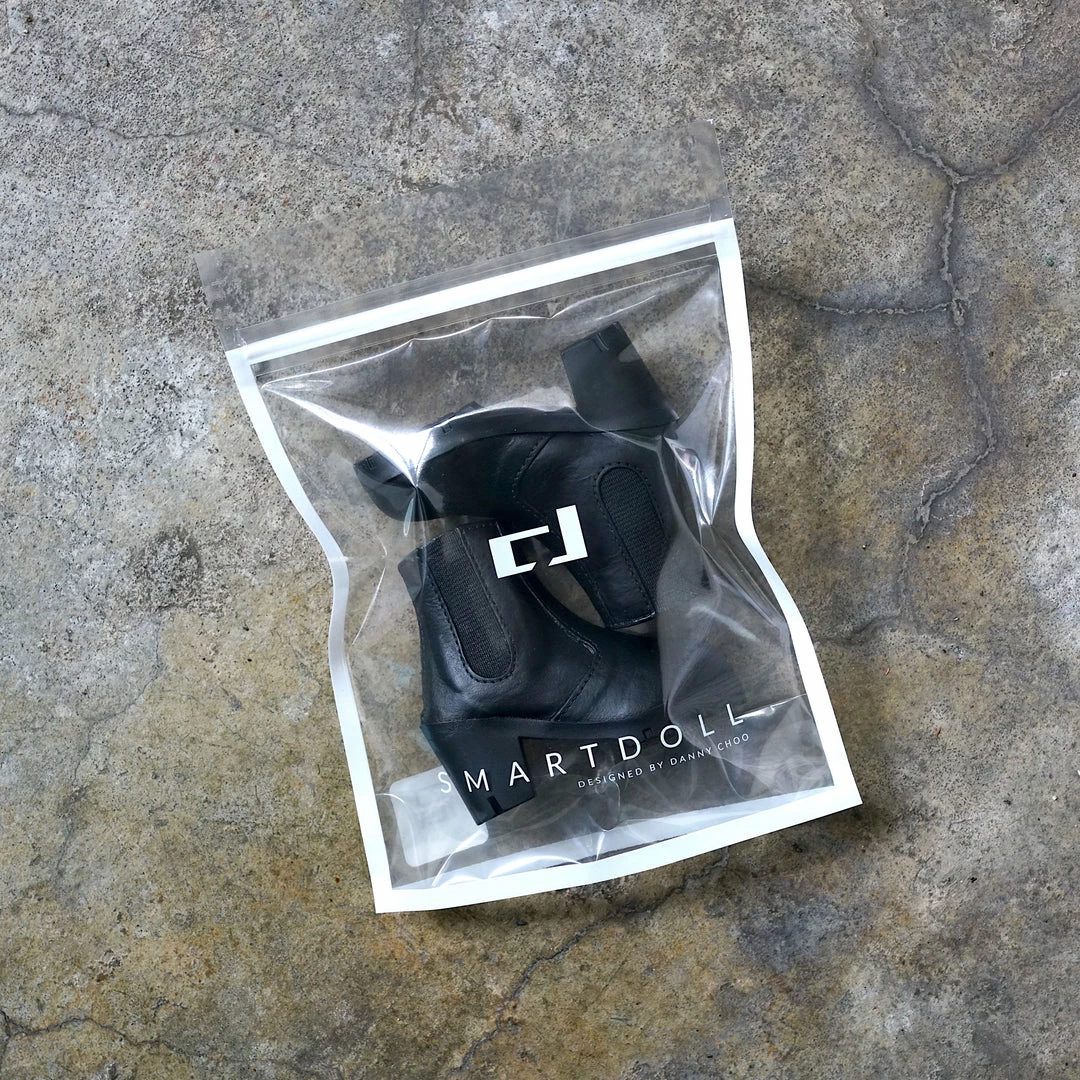 KL Chelsea Boots (Vinyl Black)