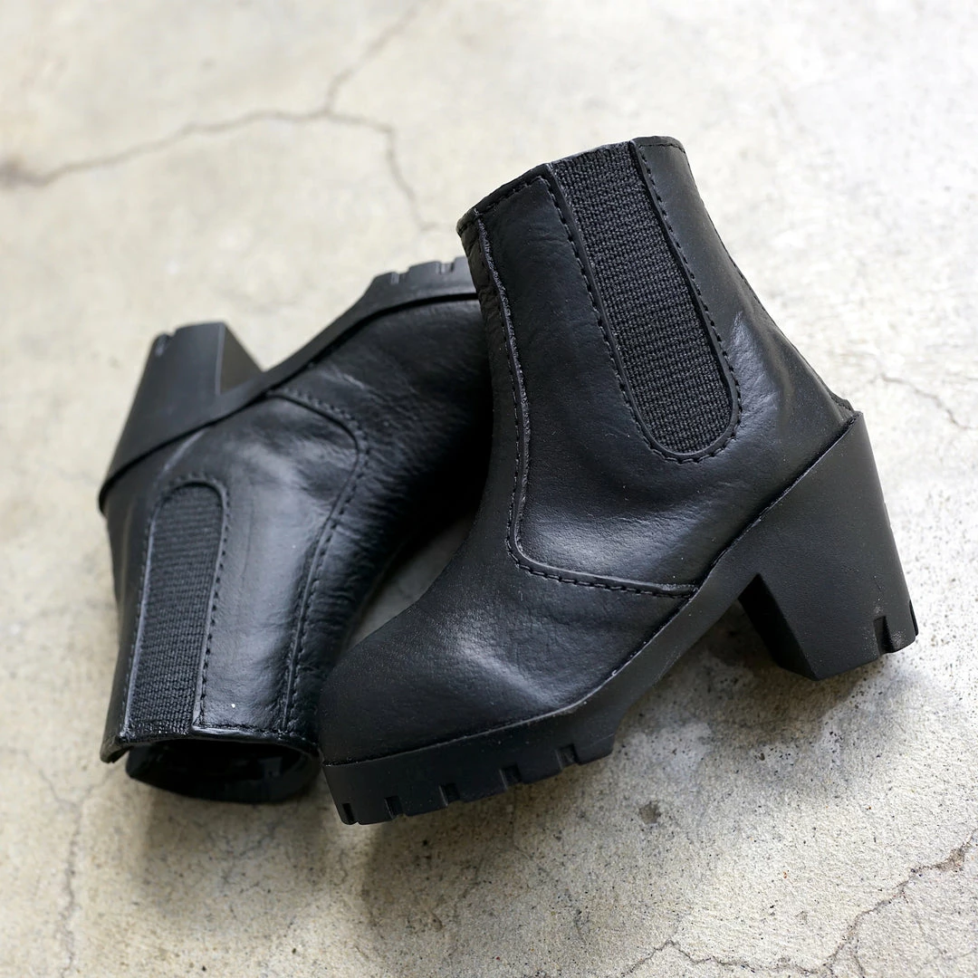 KL Chelsea Boots (Vinyl Black)