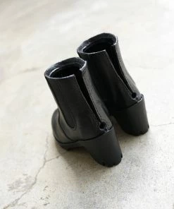 KL Chelsea Boots (Vinyl Black)
