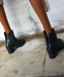 KL Chelsea Boots (Vinyl Black)